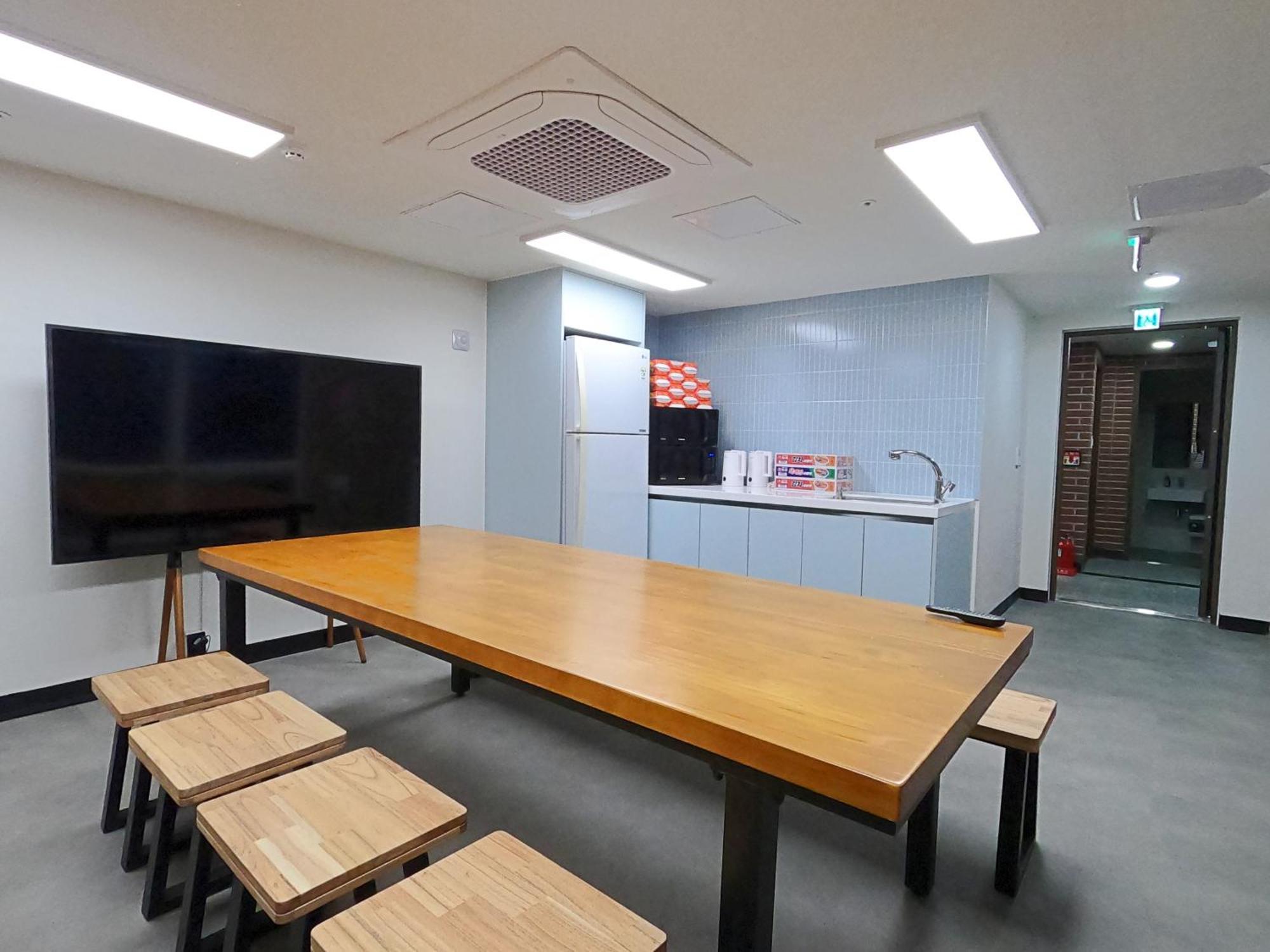 Sokcho Station Hostel Экстерьер фото
